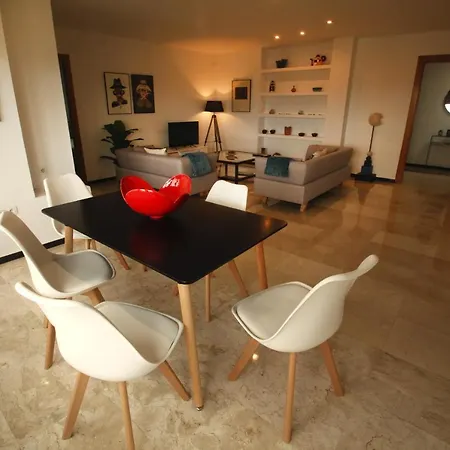 Apartamento Centro De Vistas Fantasticas Y Un Parking Gratis